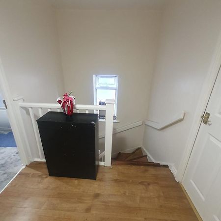 Double Size And Single Room In Barking Barking  Exterior foto